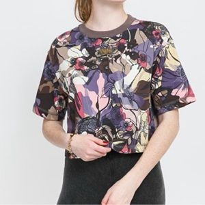 women’s nike crop top